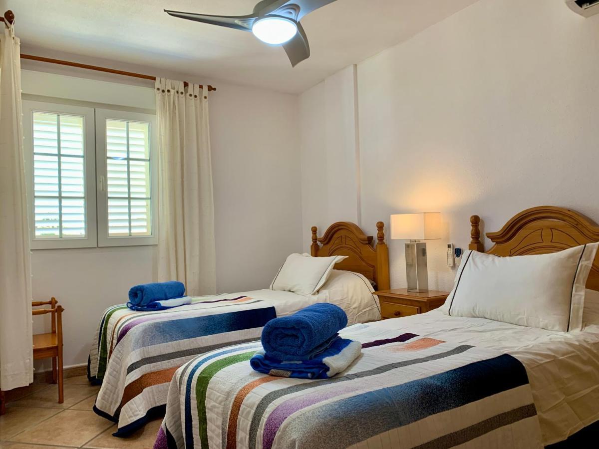 Beach House By M&M Apartment Cartagena Bagian luar foto