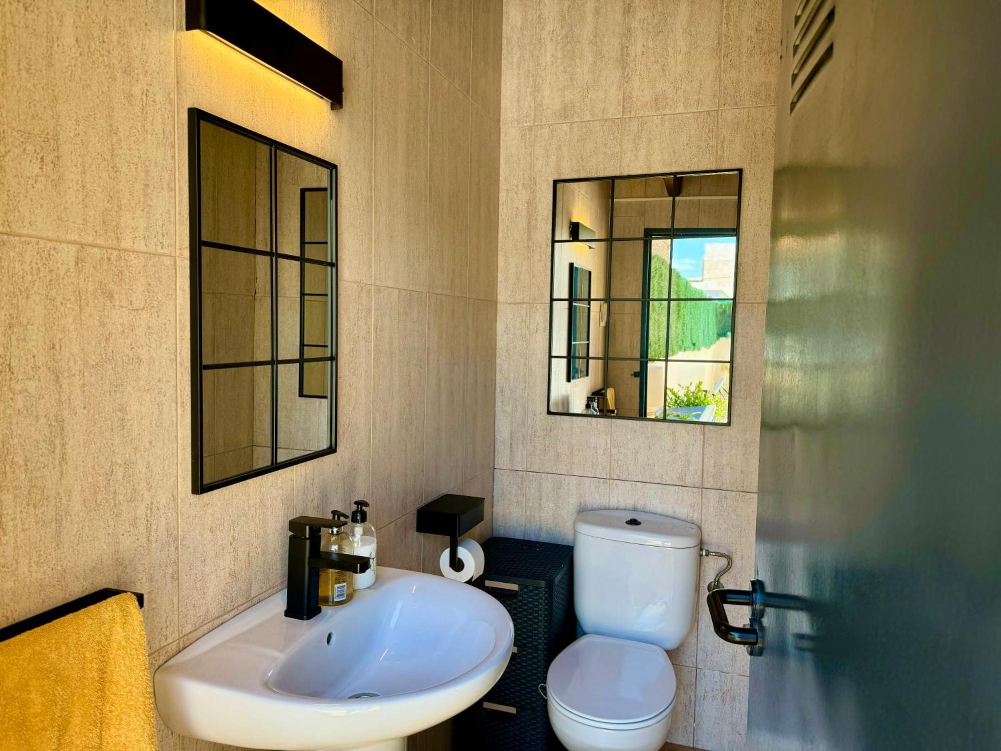 Beach House By M&M Apartment Cartagena Bagian luar foto